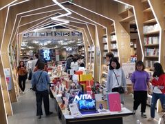-覔书店(壹方城店)