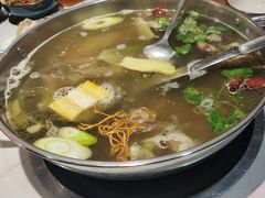 -乡土黄·鲜牛肉火锅·小龙虾(兴业街店)