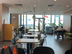 大堂-麦当劳(三亚凤凰机场店)