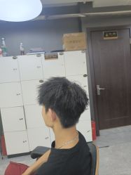 -藤野造型烫发染发