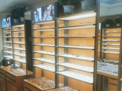-优医视平价眼镜超市蔡司依视路折扣(小马厂店)