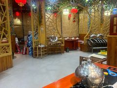 -袁小二大东北铁锅炖(吉祥村总部)