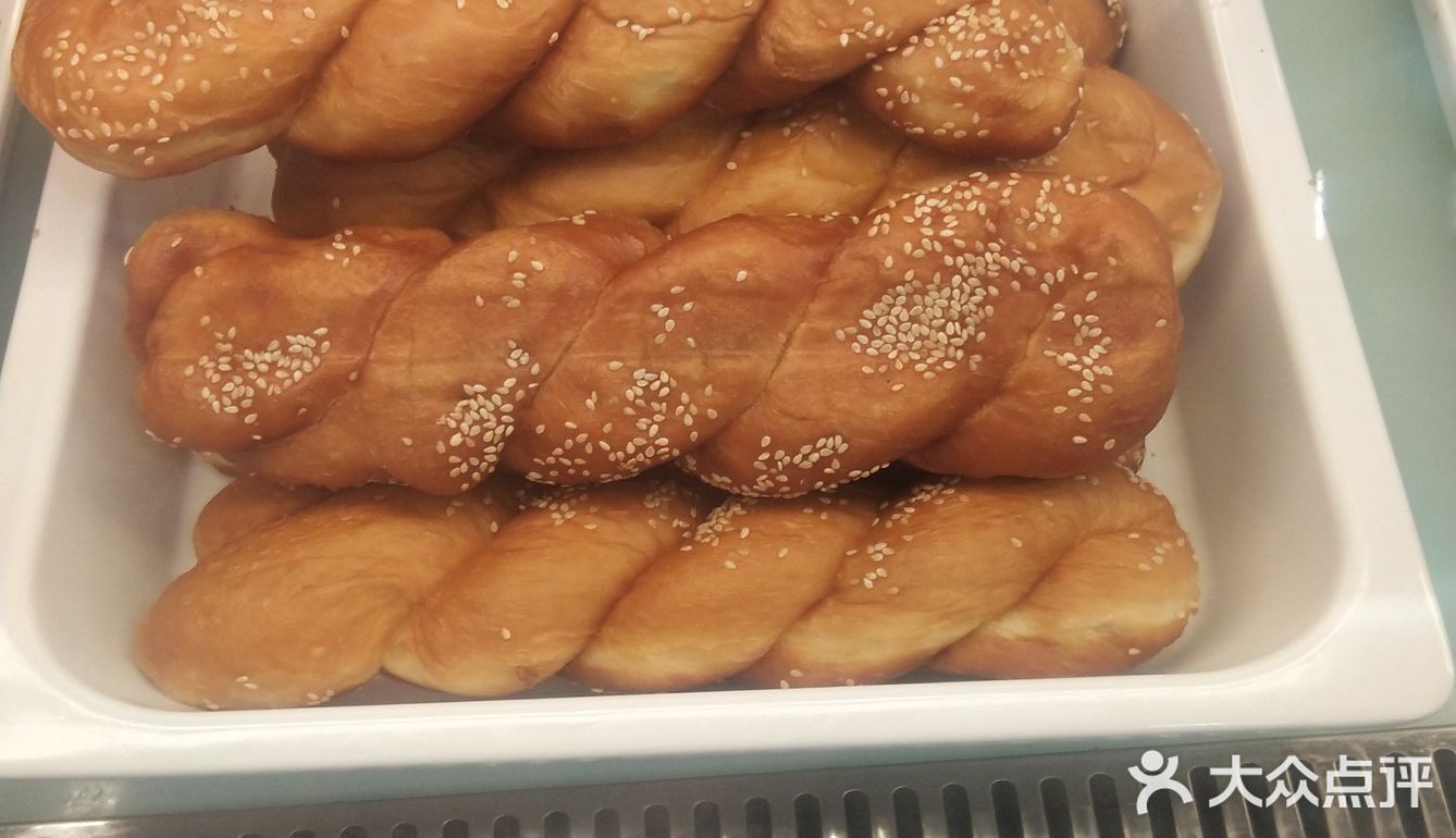 早点依然是那么香那么好吃尤其是紫光园的包子特别的好