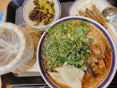 -云阿蛮云南生烫牛肉米线(奉贤路店)