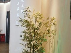-荷塘秋月·本帮江浙菜(国权路店)