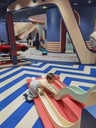 -奈尔宝家庭中心·亲子餐厅(北京东坝万达店)