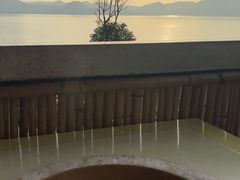 -湖景渔湾