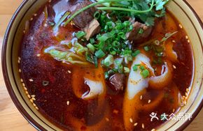 Braised Beef Noodles (One Liang)