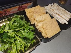 -令狐冲·炭烤活鱼(宝龙店)