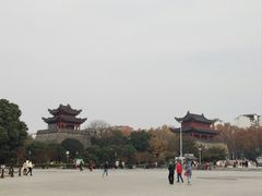 -巴陵广场