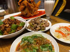 -泉畔人家·老济南经典鲁菜(大明湖店)
