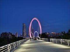 -南京眼步行桥