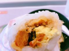 -东方既白(上海浦东国际机场)