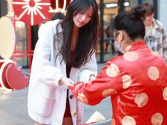 -杭州西湖银泰百货