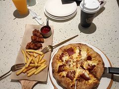 -必胜客(新中纬店)