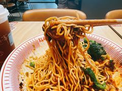 -遇见小面(站西路店)