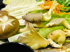 -红钳侠小龙虾·烧烤(中赢康康谷店)