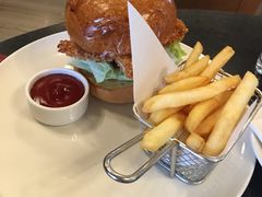 -WOLFGANG PUCK KITCHEN & BAR(迪士尼小镇店)