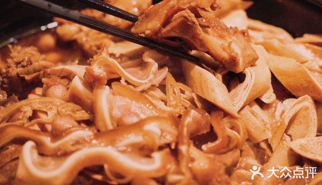成都探店丨超下饭🍚的王妈热卤～[调皮]