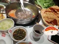 -犇鼎牛潮汕牛肉火锅(新辰里学清路店)