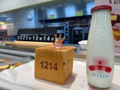 -红星前进面包牛奶公司(君太店)