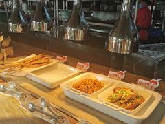 自助取餐区-东方明珠·可口可乐欢乐餐厅