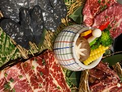 -山川小町·极番烧肉(新地假日广场店)