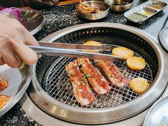 -红泥小火炉·东北泥炉烤肉(天一旗舰店)