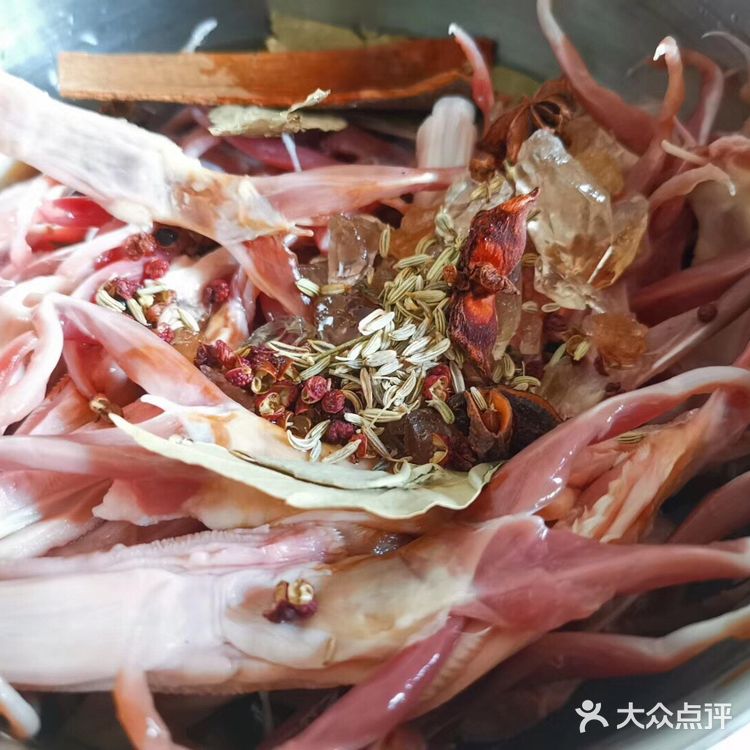 家庭自制美食之简易版酱焖鸭舌