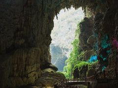 -巴马洞天福地景区
