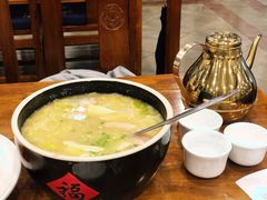 -赤峰宴宾楼(满洲里路店)