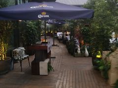 -临界音乐酒馆·小龙虾·江湖菜(华熙LIVE·鱼洞店)
