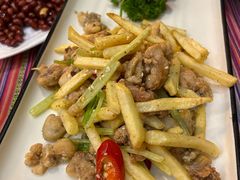 -香巴拉云南餐厅(华莱坞店)