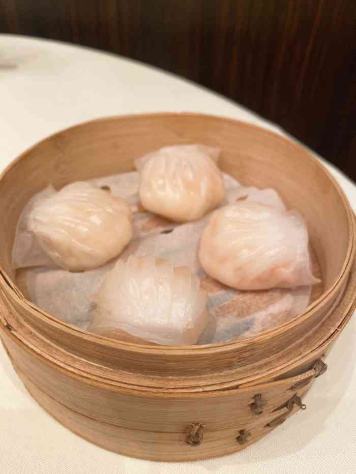 利苑酒家(宝安南路店)-"许久未吃粤菜,出差时预订了万象城的利苑,.