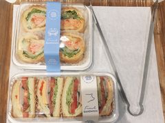 -巴黎贝甜(大宁国际商业广场店)