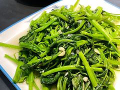 -鑫悦楼煎蟹·16年海鲜大排档