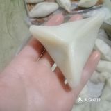 太好了，到菜市场买些菜，做好馅料，将年糕蒸熟