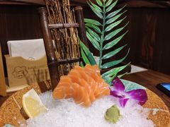 三文鱼刺身-披头士烧鸟居酒屋(王府井店)