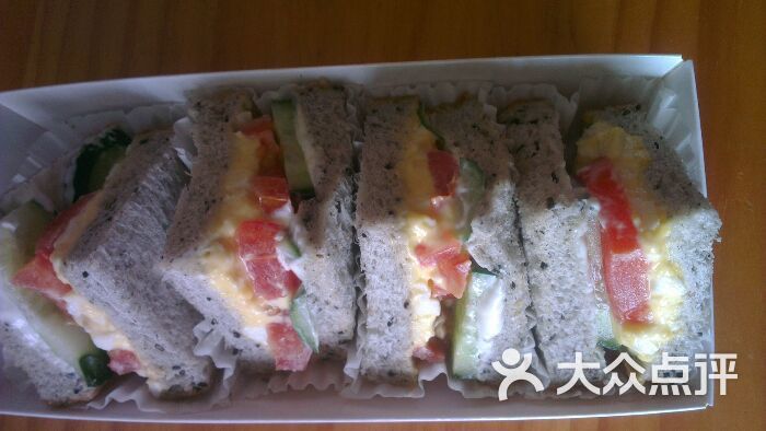 味多美鸡蛋色拉三明治图片-北京面包甜点-大众点评网