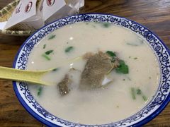 羊肉汤（多肉）-穆得·老周家牛肉烧饼(普利街店)