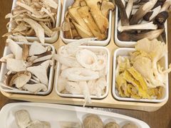 -菌乡缘·野生菌蒸汽鱼火锅(江边夜市店)
