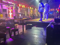 -喜鹊音乐酒馆(西街店)