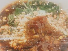 -洪氏嗨捞·广东猪肚鸡·椰子鸡火锅(西咸万象城店)