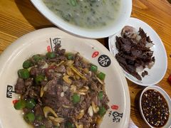 -何永光123鲜牛肉馆(1号店)