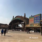 后来又往北找到的景区园外停车场