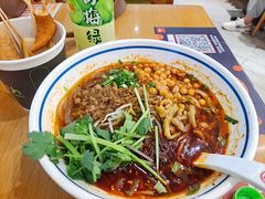 -蓉李记成都名小吃(武汉菱角湖万达店)