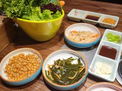 -明洞阿姨·韩式酱蟹烤肉·创意料理(三元桥店)