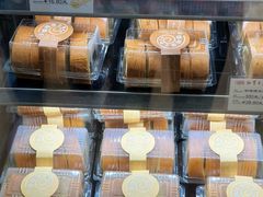 -红宝石·鲜奶小方·海派西点房(莘庄龙之梦店)