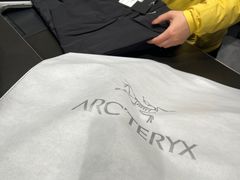 -ARC'TERYX始祖鸟(北京王府中环店)