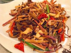 -小厨子私房菜·云南美食店